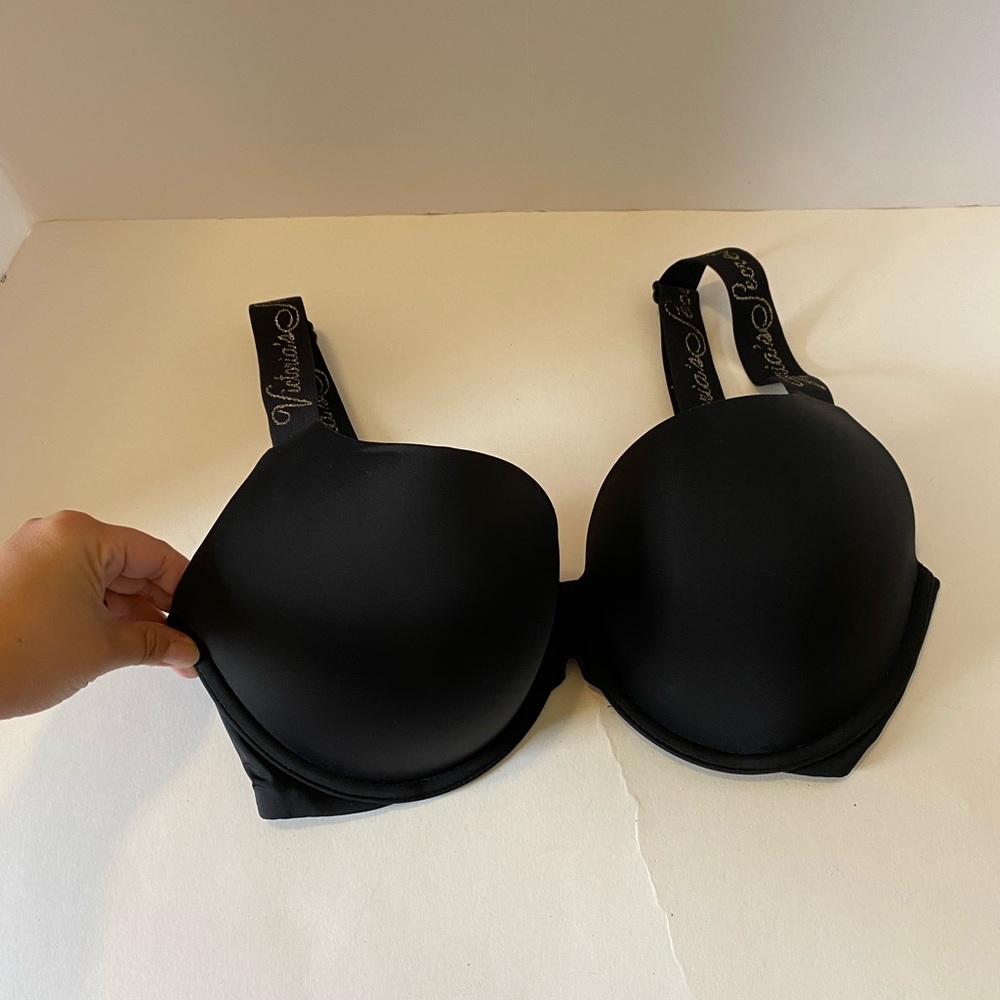 Victoria Secret - Picture 6 of 7